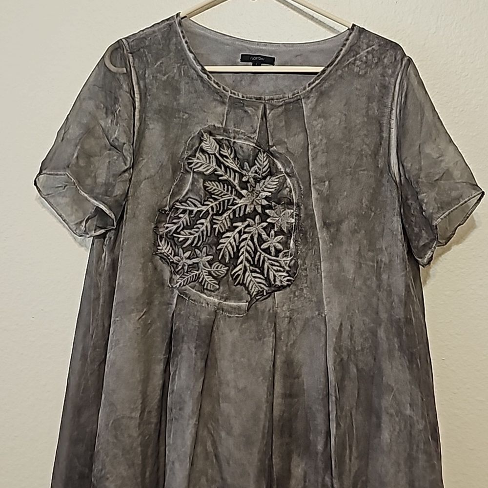 FLORYDAY midi dress size large.